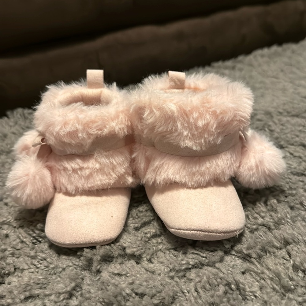 NWOT Stepping Stones Pink Fur Boots